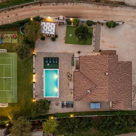 Villa Tara *